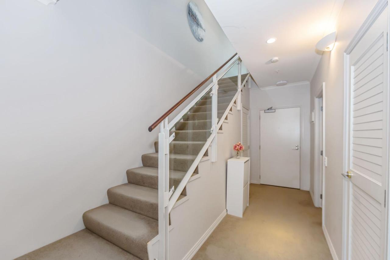 3 Bedroom Penthouse With Fabulous Views 오클랜드 외부 사진