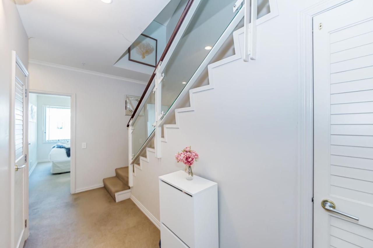 3 Bedroom Penthouse With Fabulous Views 오클랜드 외부 사진